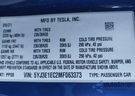 2021 Tesla Model 3 Performance Dual Motor All-Wheel Drive z USA, uszkodzony, nr VIN 5YJ3E1EC2MF063373
